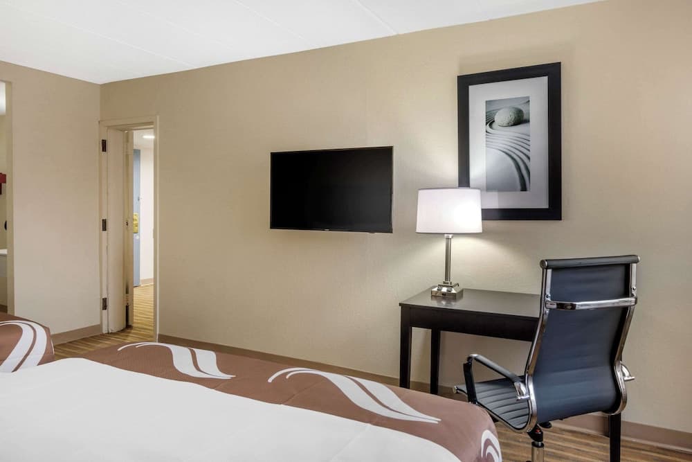 Quality Inn & Suites Ruther Glen property views in Ruther Glen, VA — gallery photo 3
