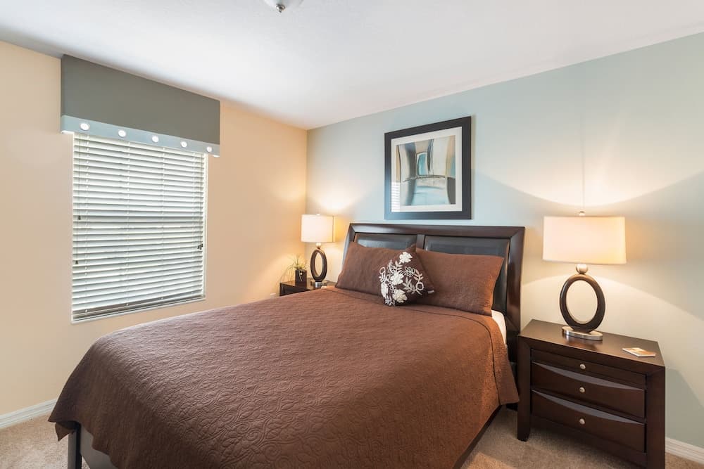 Paradise in Orlando by VillaDirect property views in Kissimmee, FL — gallery photo 3