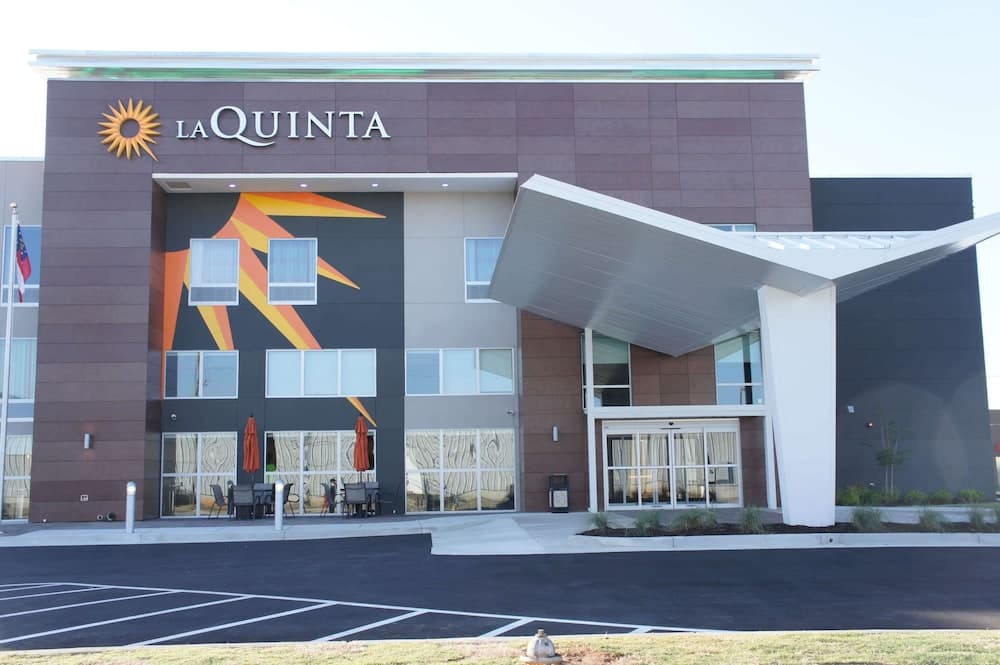 La Quinta Inn & Suites by Wyndham Perry — hotel in Perry, Georgia