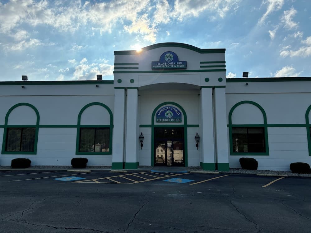 Ramada by Wyndham Butler/Tesla Biohealing Resort — hotel in Butler, Pennsylvania