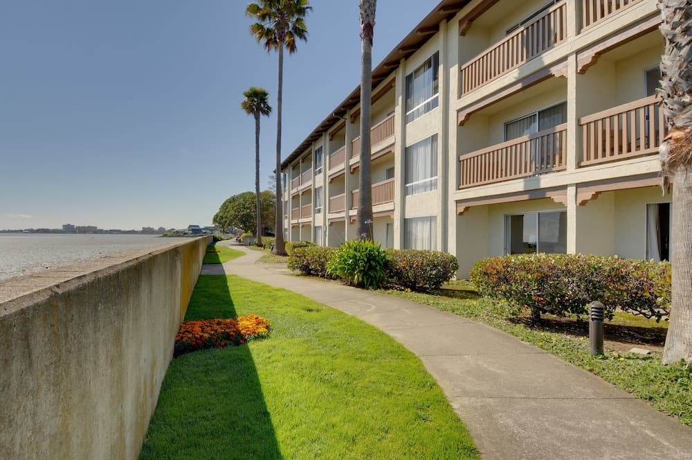 Vagabond Inn Executive San Francisco Airport — hotel in Burlingame, California