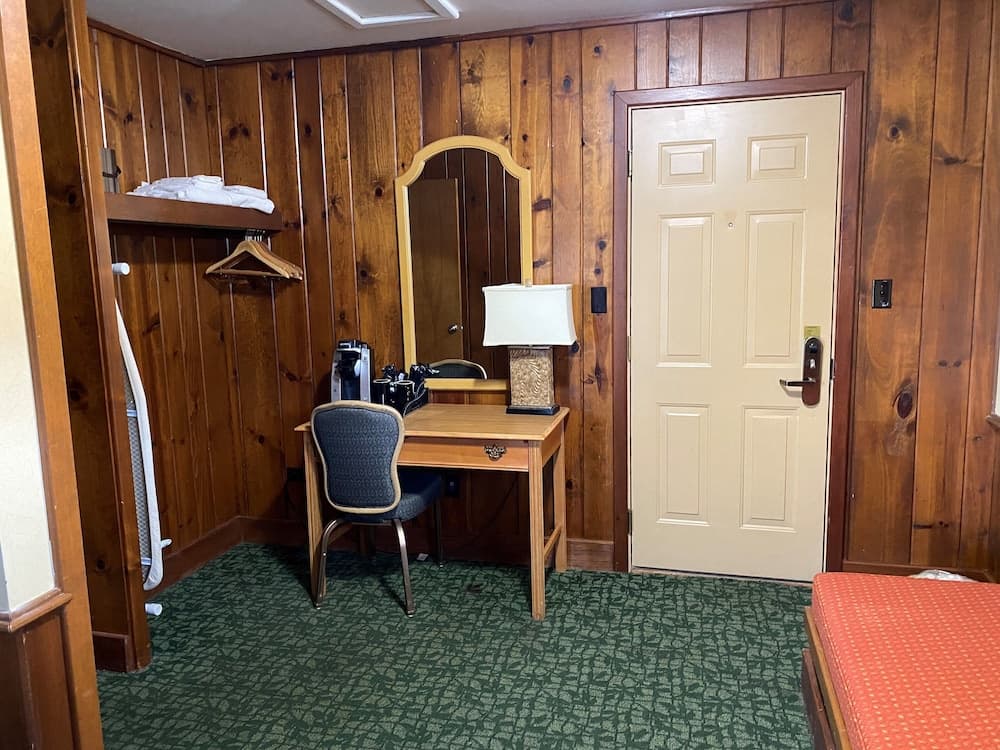 Oglebay Resort interior in Wheeling, WV — gallery photo 2