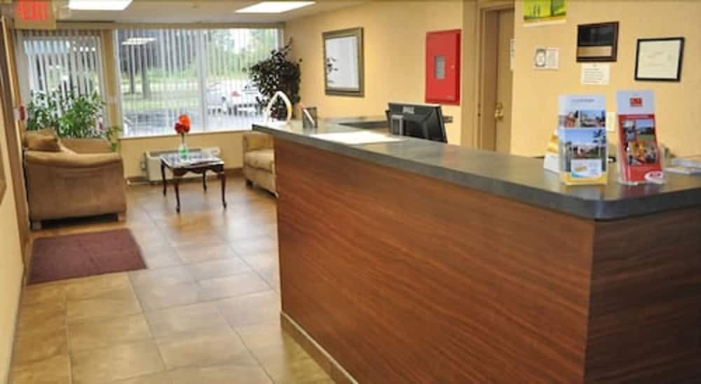 Airport Inn Flint — hotel in Flint, Michigan