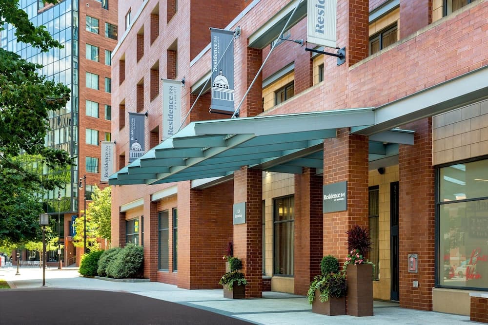 Residence Inn by Marriott Boston Cambridge — hotel in Cambridge, Massachusetts