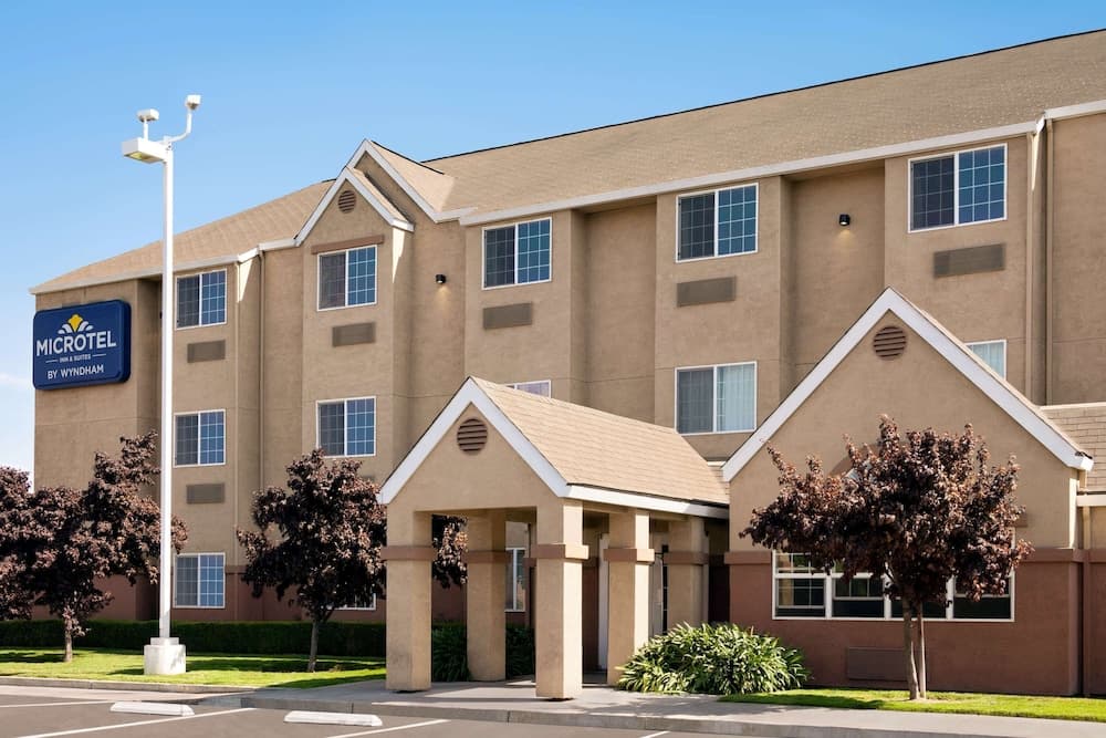 Microtel Inn & Suites by Wyndham Lodi/North Stockton — hotel in Lodi, California