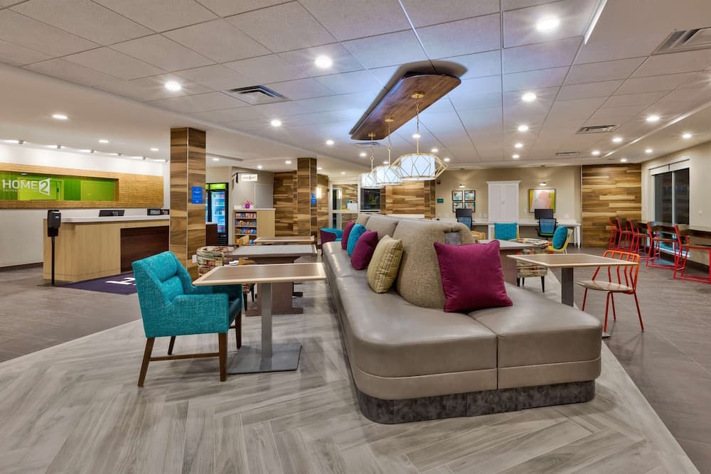 Home2 Suites by Hilton Grand Blanc Flint interior in Grand Blanc, MI — gallery photo 2