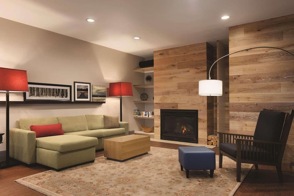 Country Inn & Suites by Radisson, Bentonville South - Rogers, AR interior in Rogers, AR — gallery photo 2