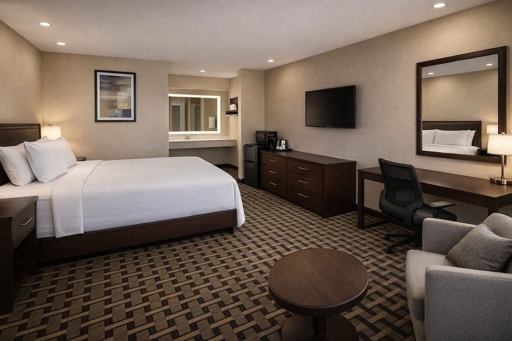 Spring Place Inn & Suites — hotel in Millington, Tennessee
