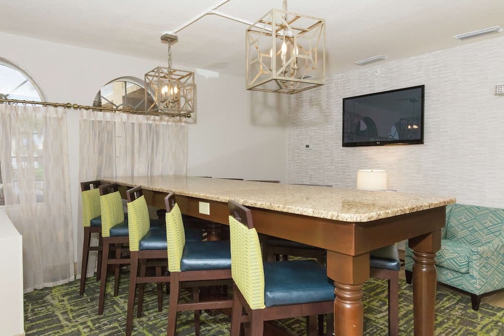 Hampton Inn St. Augustine Beach interior in St. Augustine, FL — gallery photo 2