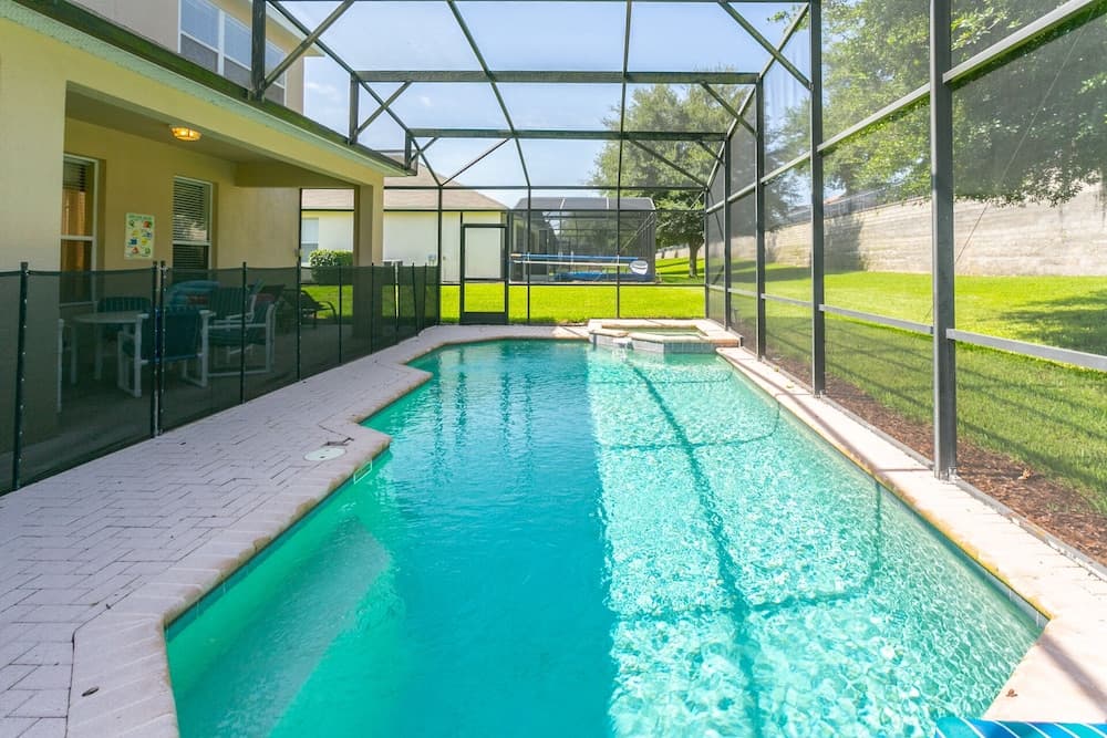 Dream Villa by VillaDirect interior in Kissimmee, FL — gallery photo 2