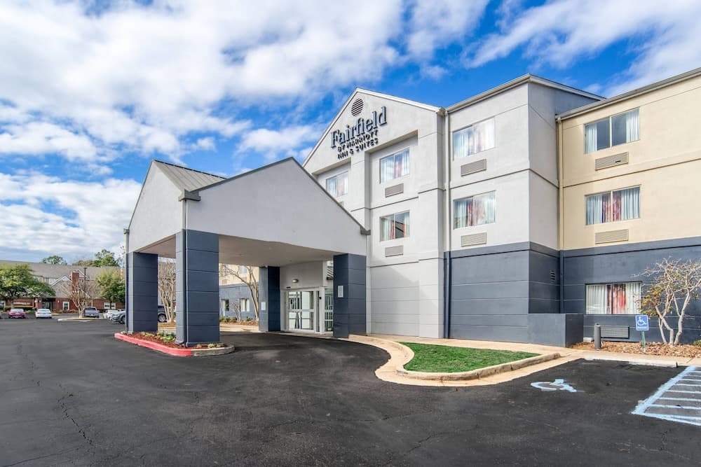 Fairfield Inn & Suites by Marriott Mobile — hotel in Mobile, Alabama