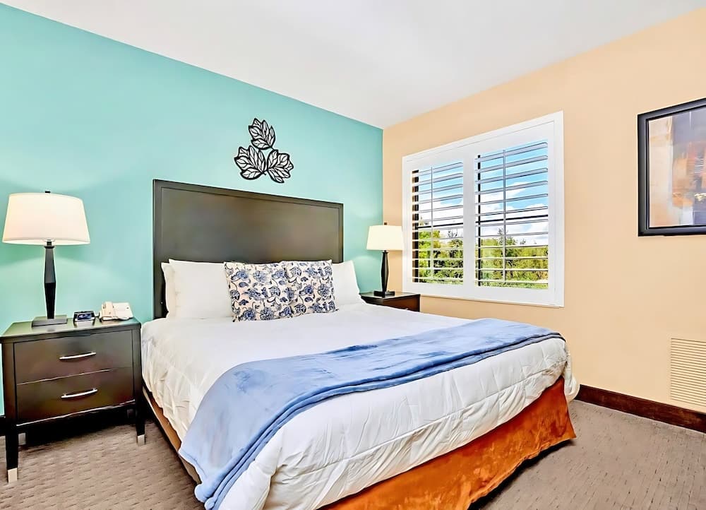 1BR Apartment Near Disney w Pool, Hot Tub, Arcade interior in Orlando, FL — gallery photo 2