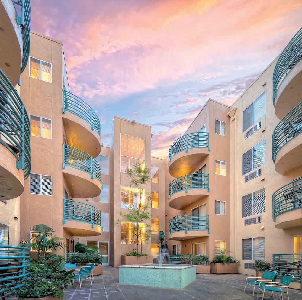 WorldMark San Diego - Mission Valley featured exterior or lobby in San Diego, CA — similar hotel