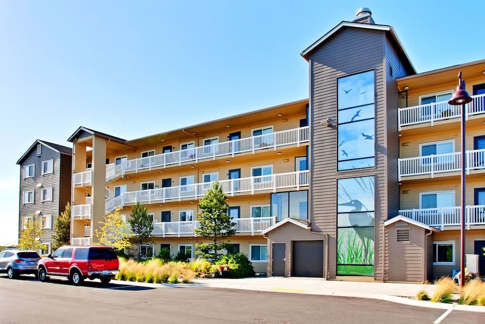 Outlook Condos at Oyhut Bay Resort exterior or lobby in Ocean Shores, WA — main listing photo