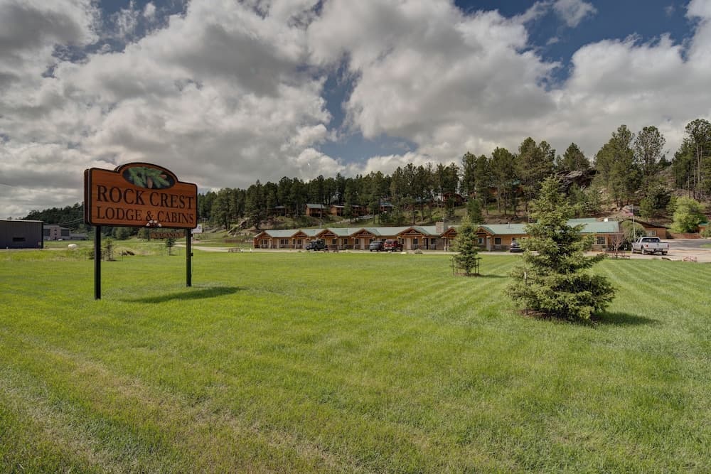 Rock Crest Lodge And Cabins — hotel in Custer, South Dakota