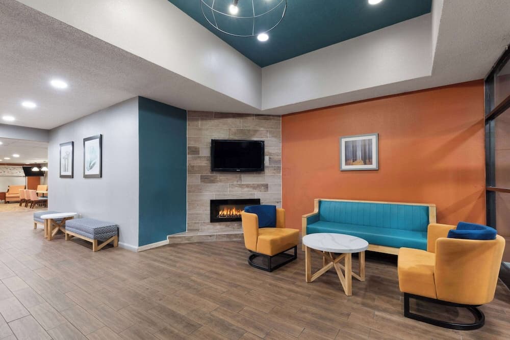 MainStay Suites Decatur River City property views in Decatur, AL — gallery photo 3