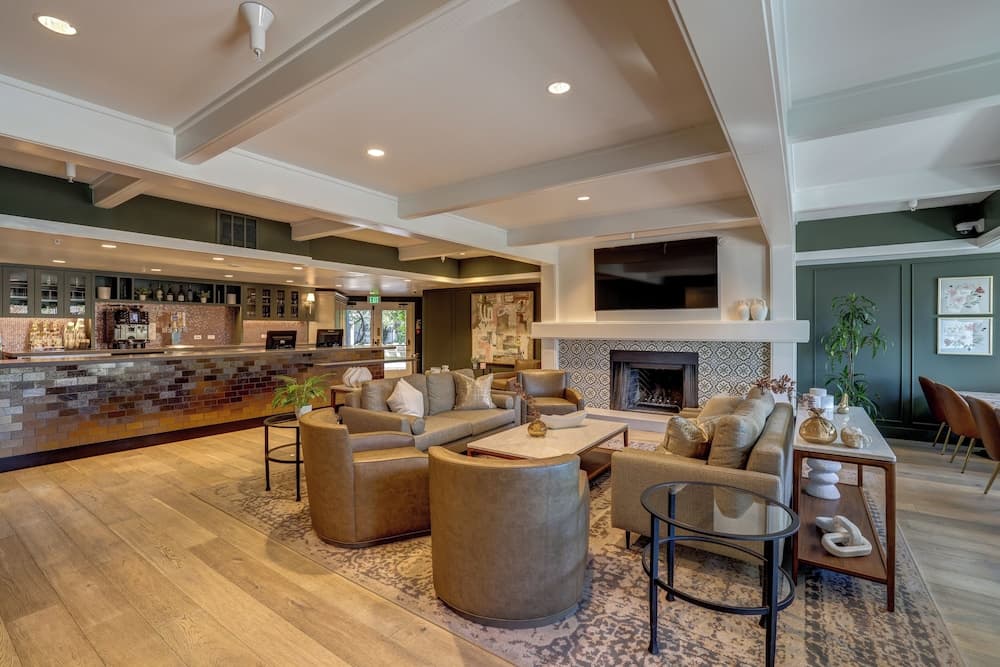 Sonoma Valley Inn, Tapestry Collection by Hilton property views in Sonoma, CA — gallery photo 3