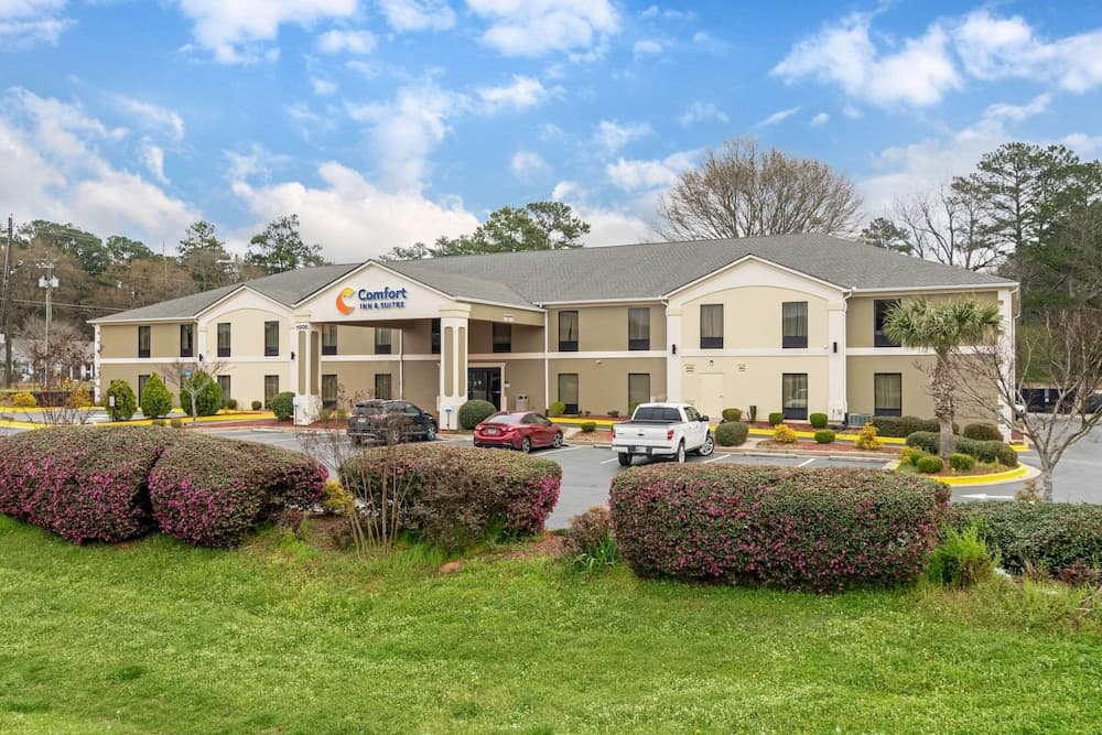 Comfort Inn & Suites Griffin North — hotel in Griffin, Georgia