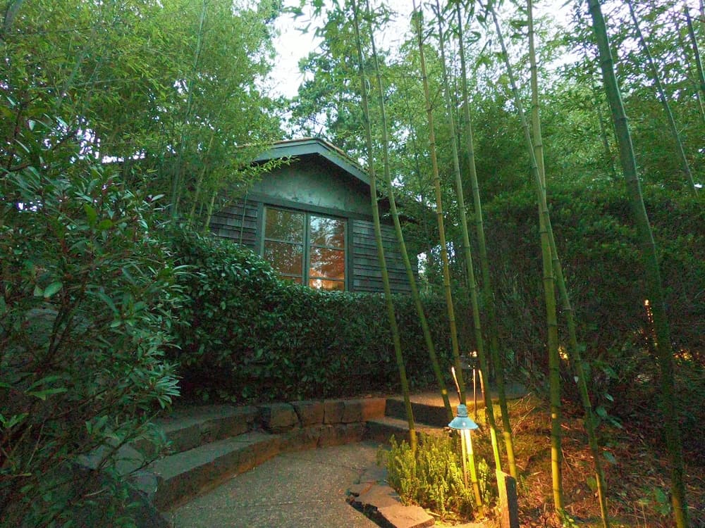 Coast Cabins featured exterior or lobby in Manzanita, OR — similar hotel