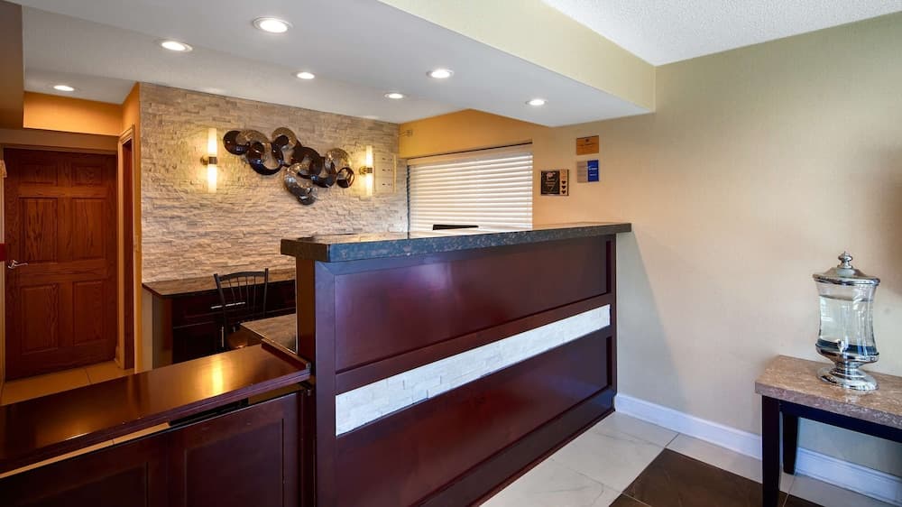 Days Inn by Wyndham St. Charles IL — hotel in St. Charles, Illinois