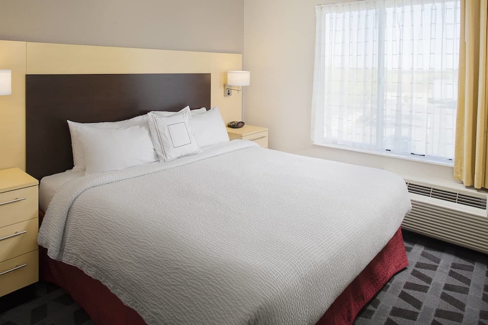 TownePlace Suites by Marriott Goodyear property views in Goodyear, AZ — gallery photo 3