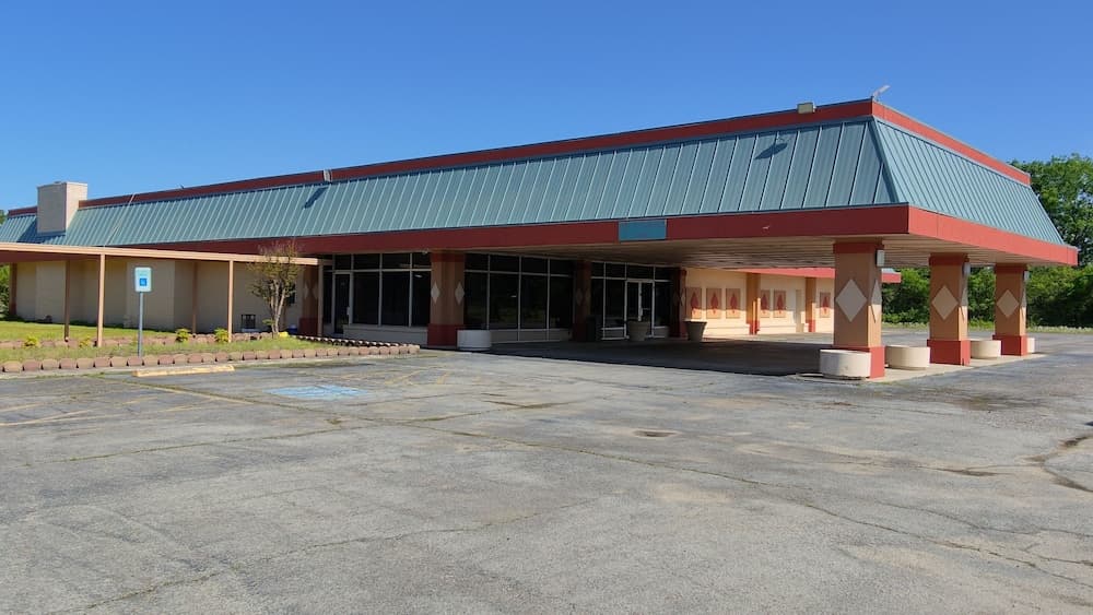 Countryside Inn & Suites featured exterior or lobby in Idabel, OK — similar hotel