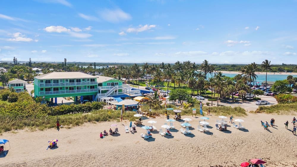 Oceanfront Inn — hotel in Fort Pierce, Florida