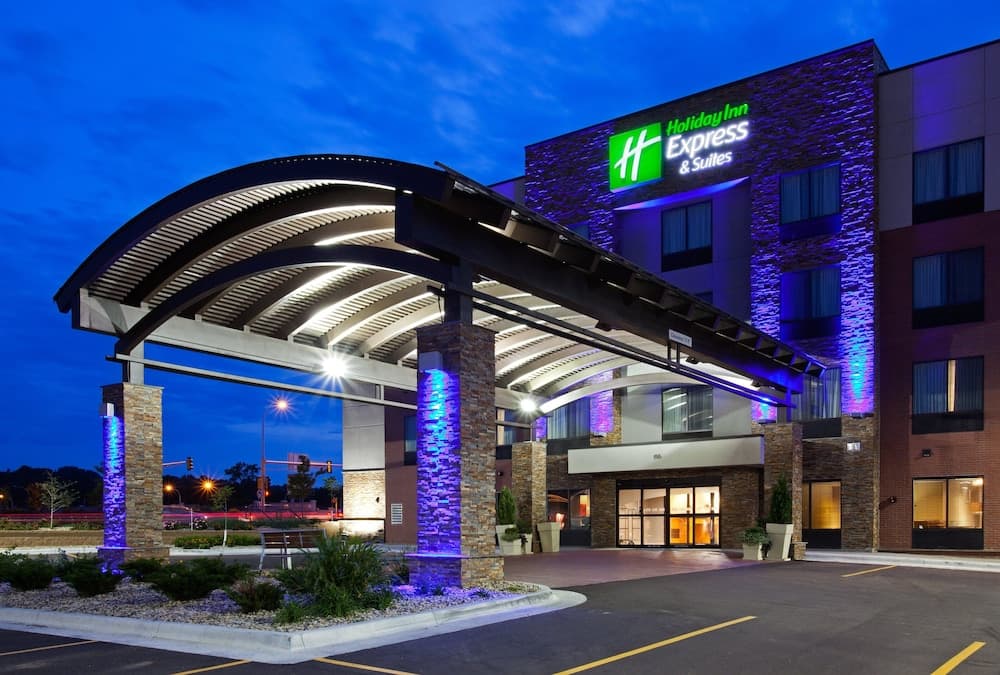 Holiday Inn Express & Suites Rochester – Mayo Clinic Area by IHG — hotel in Rochester, Minnesota