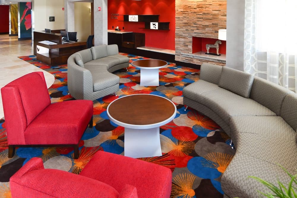 Fairfield Inn & Suites Houston-North Spring interior in Spring, TX — gallery photo 2