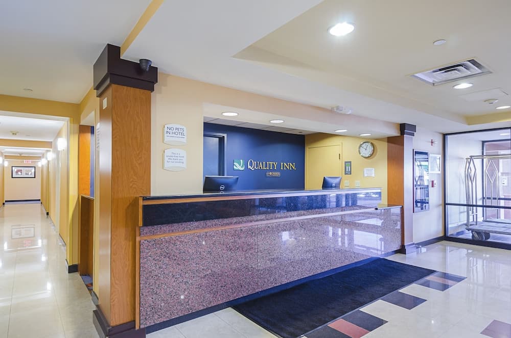 Quality Inn Boston - Revere interior in Revere, MA — gallery photo 2