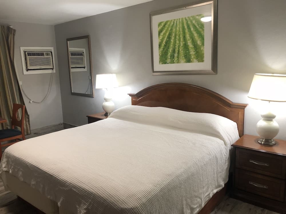 Bay Breeze Inn Bradenton Downtown — hotel in Bradenton, Florida