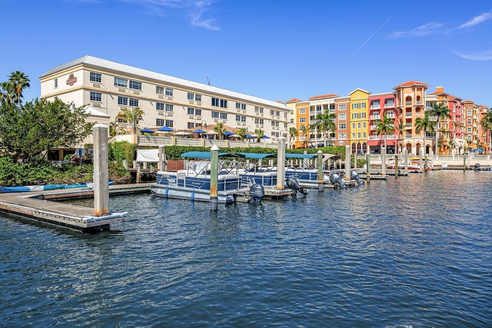 Bayfront Inn Fifth Avenue — hotel in Naples, Florida