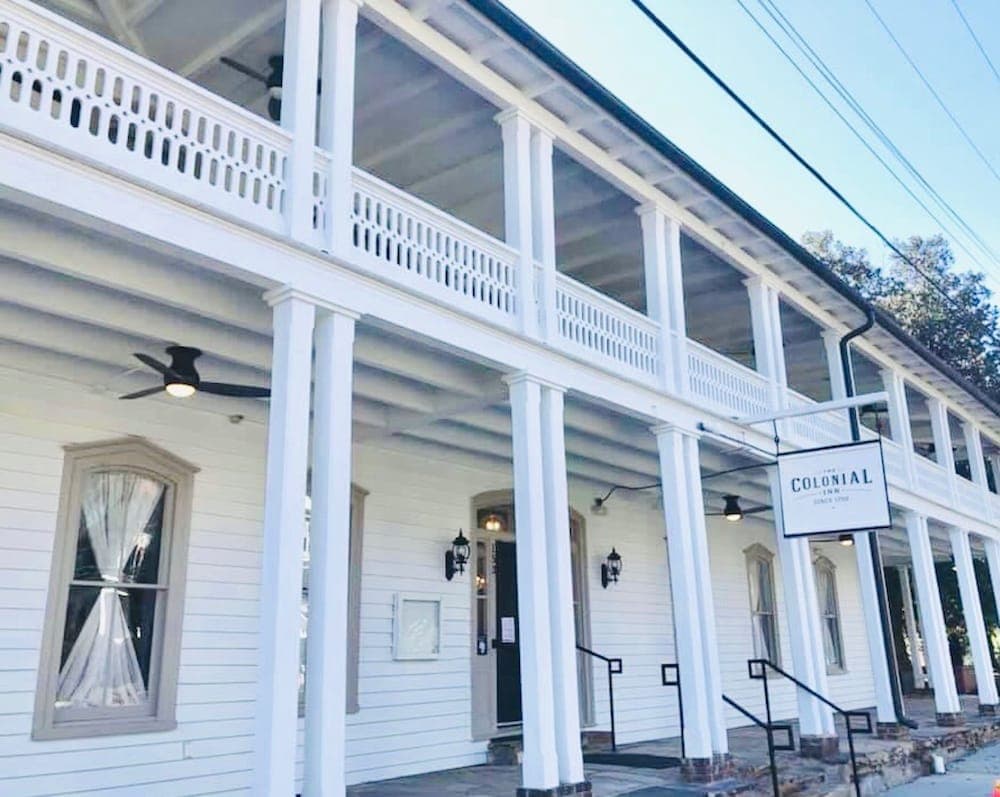 The Colonial Inn, an Ascend Collection Hotel — hotel in Mebane, North Carolina