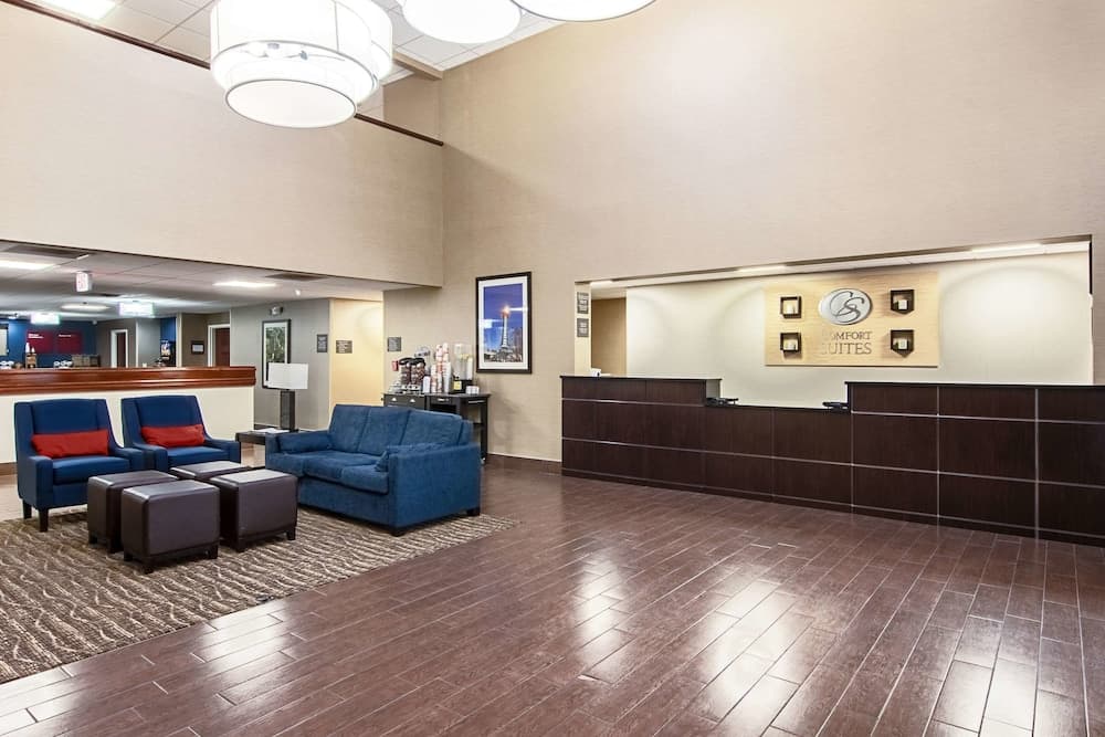 Comfort Suites Knoxville Airport property views in Alcoa, TN — gallery photo 3