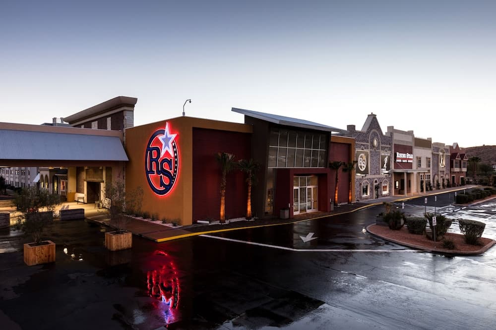 Holiday Inn Resort Mesquite by IHG featured exterior or lobby in Mesquite, NV — similar hotel