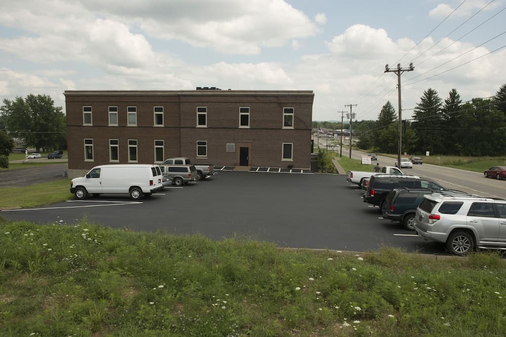 Bridges Inn & Extended Stay Suites — hotel in New Castle, Pennsylvania
