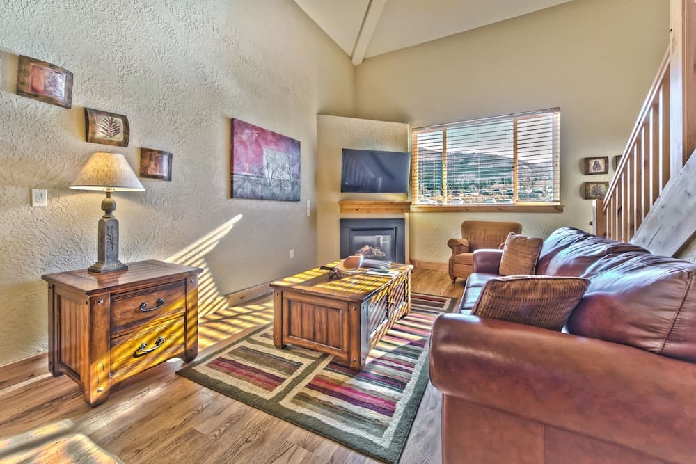Silverado Lodge interior in Park City, UT — gallery photo 2
