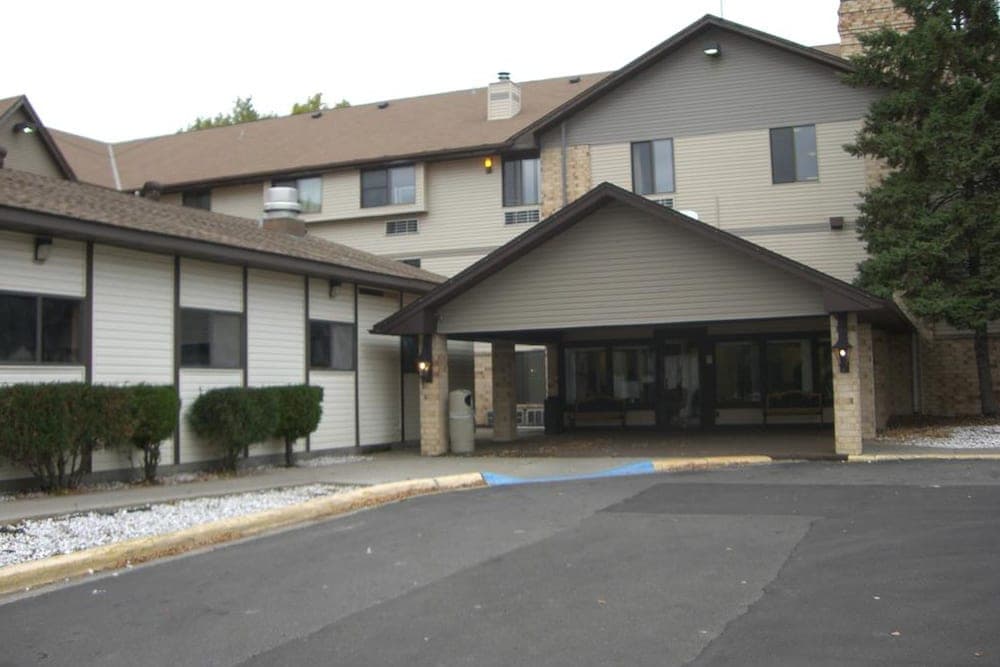Norwood Inn and Suites - Minneapolis-St Paul Roseville — hotel in Roseville, Minnesota