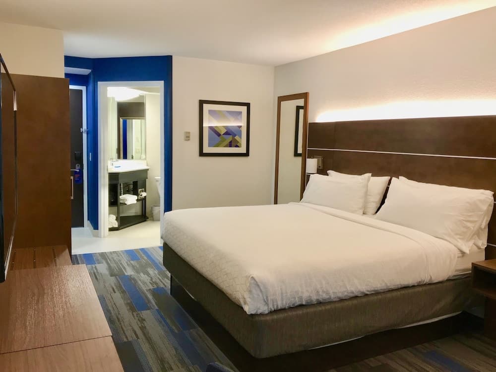 Holiday Inn Express Fishkill-Mid Hudson Valley by IHG property views in Fishkill, NY — gallery photo 3