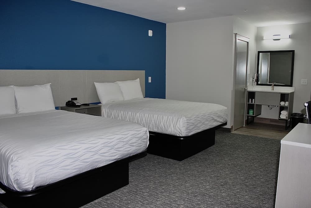 Hummingbird Hotel featured exterior or lobby in Goodlettsville, TN — similar hotel
