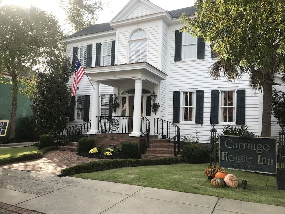 Carriage House Inn exterior or lobby in Aiken, SC — main listing photo