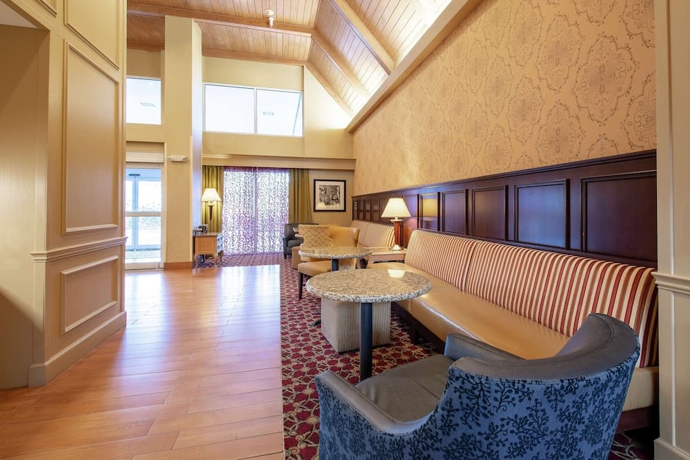 Hampton Inn & Suites Williamsburg-Richmond Rd. property views in Williamsburg, VA — gallery photo 3
