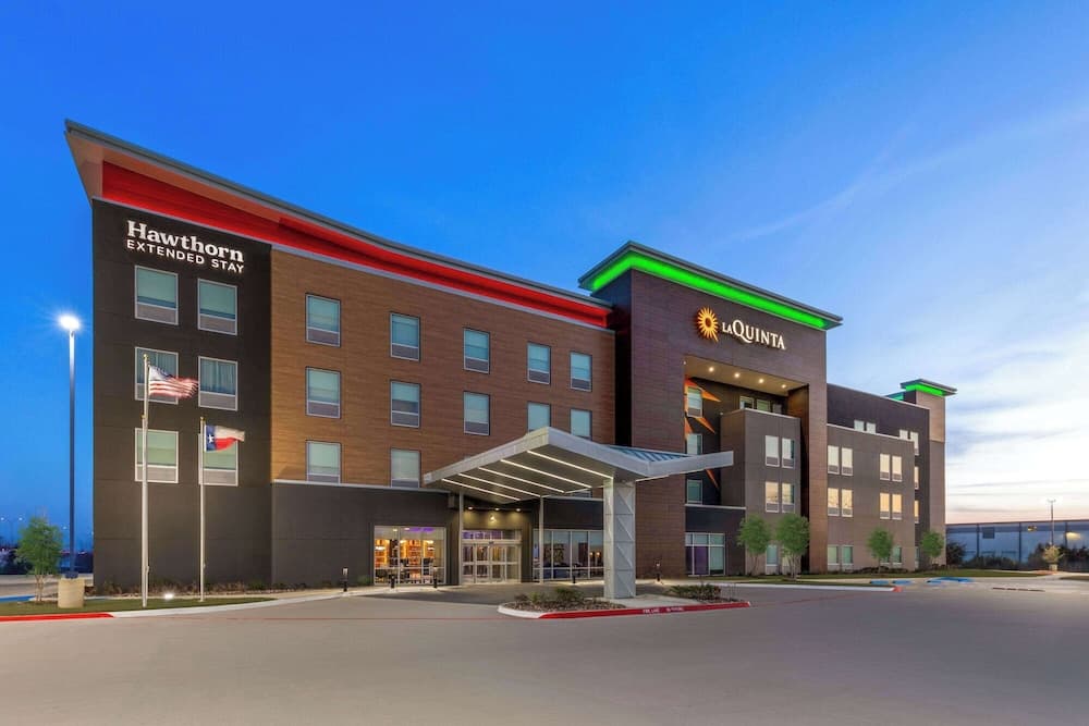 Hawthorn Extended Stay by Wyndham DeSoto — hotel in DeSoto, Texas