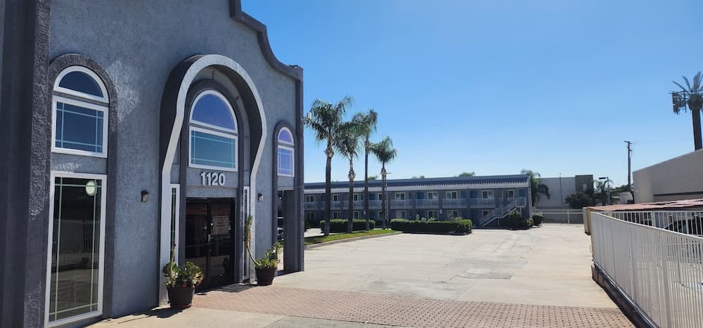 Mayfair Inn Ontario Airport — hotel in Ontario, California