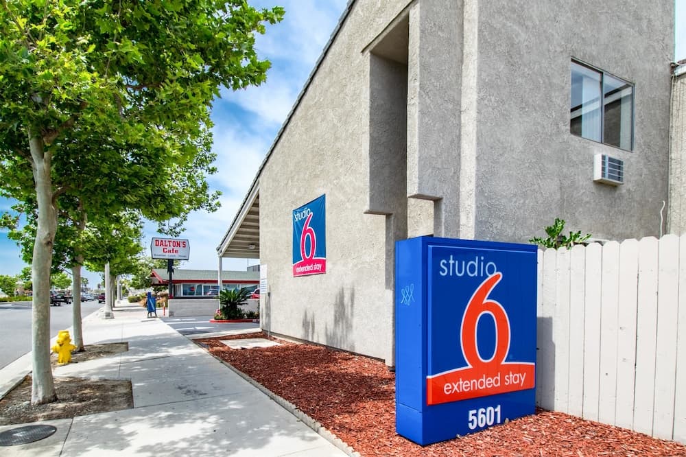 Studio 6 Cypress, CA — hotel in Cypress, California