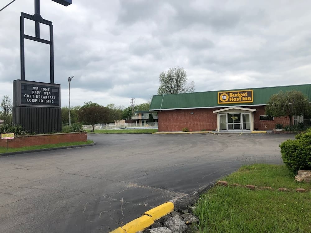 Budget Host Inn — hotel in Lebanon, Missouri