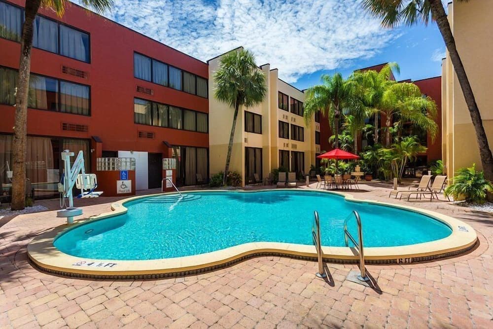 Tropical Palms Hotel — hotel in Clearwater, Florida