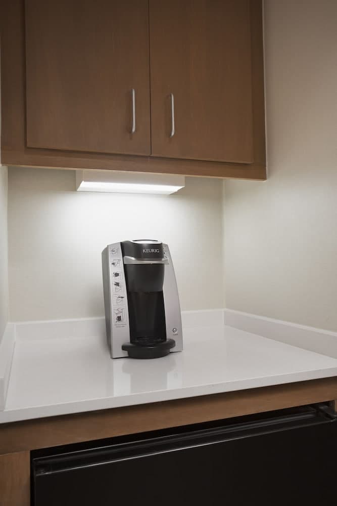 Holiday Inn Grand Rapids Airport by IHG interior in Grand Rapids, MI — gallery photo 2
