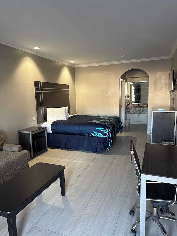 Scottish inns & suites — hotel in Houston, Texas