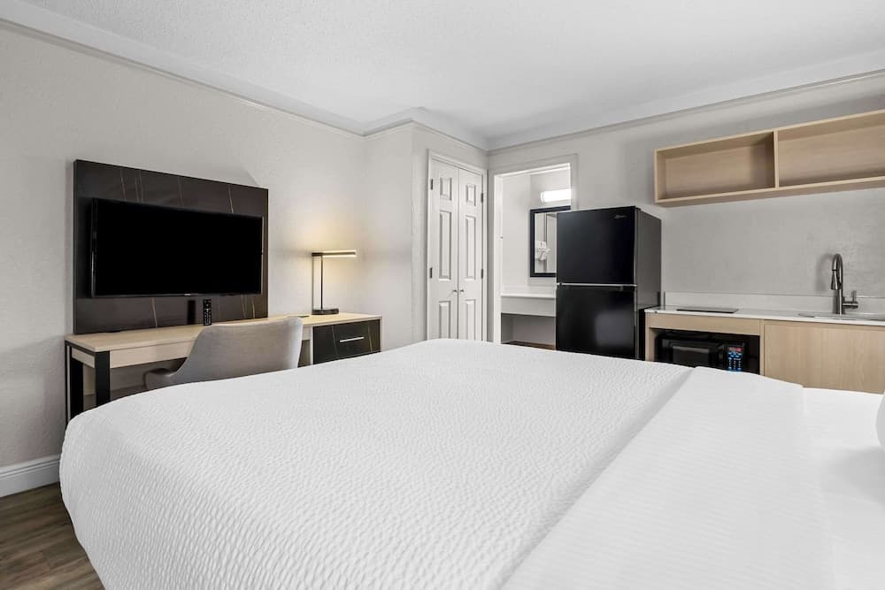 Suburban Studios Slidell I-10 — hotel in Slidell, Louisiana